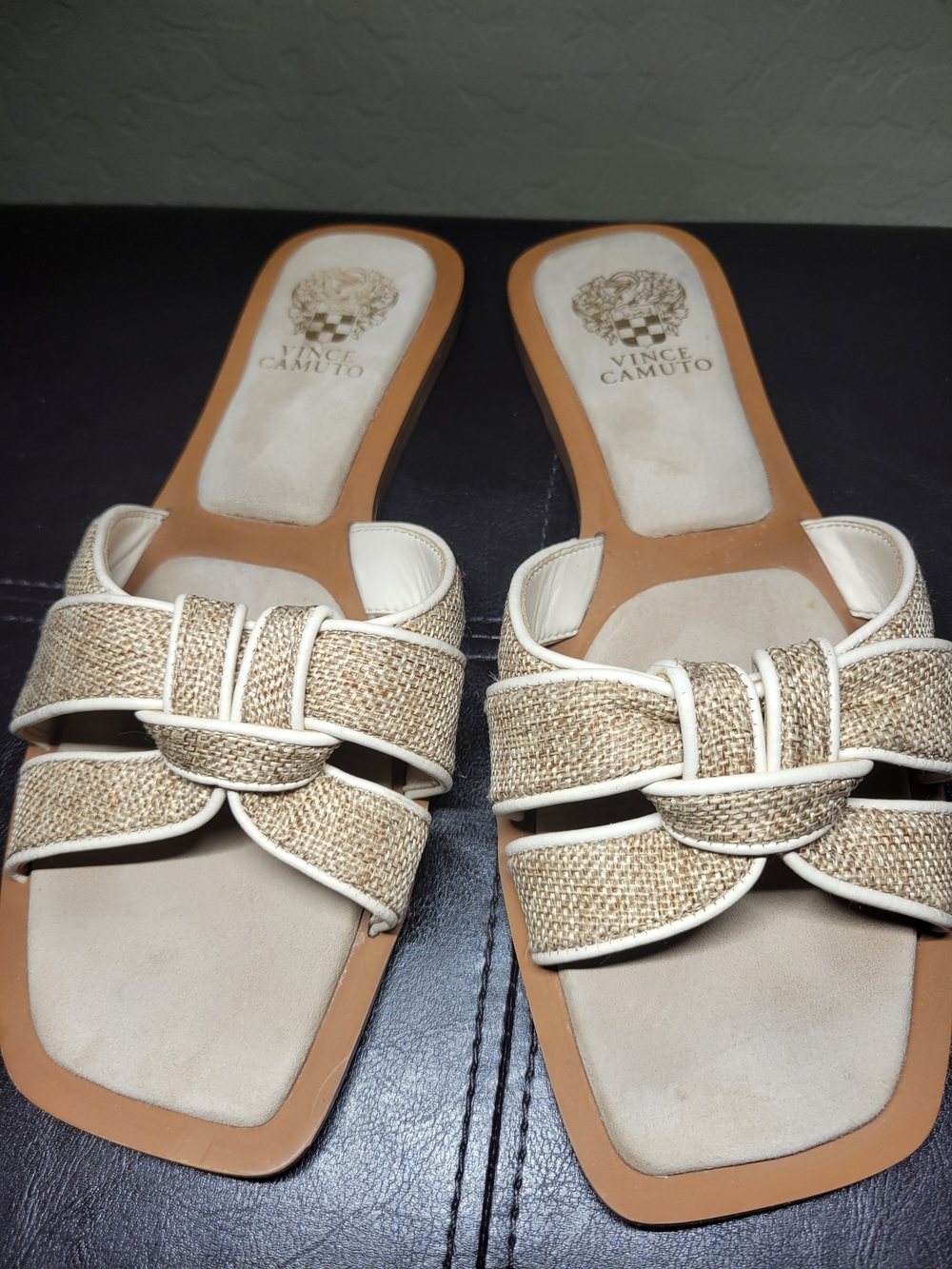 Vince Camuto "Barcellen" leather slide sandals Size 9.5 M(EU 41)